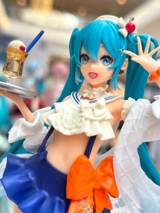 Figura Hatsune Miku Camarera